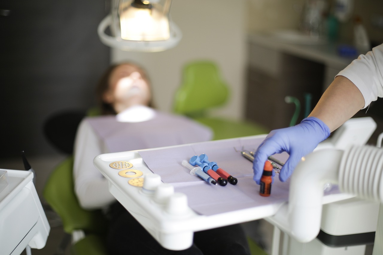 Ar skausminga profesionali burnos higiena? Dažniausi pacientų klausimai